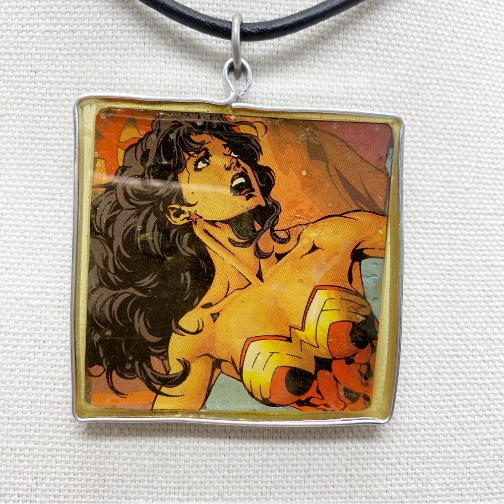 Wonder Woman Comic Book Pendant Necklace Handcrafted NEW